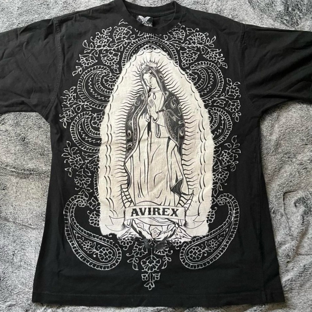 ISO AVIREX VIRGIN MARY IN A MEDIUM TO XL I COULD BUY OR WE COULD TRADE😭DONT BUY